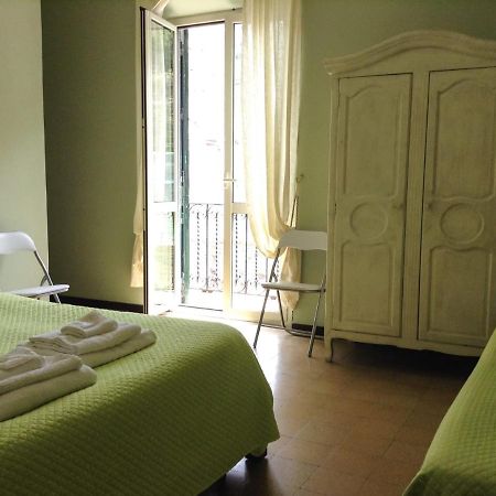 B&B A Due Passi Dal Mare Scilla Exterior photo